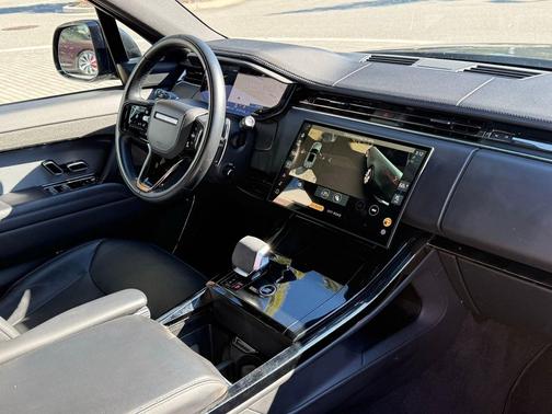 2024 Land Rover Range Rover Sport SE