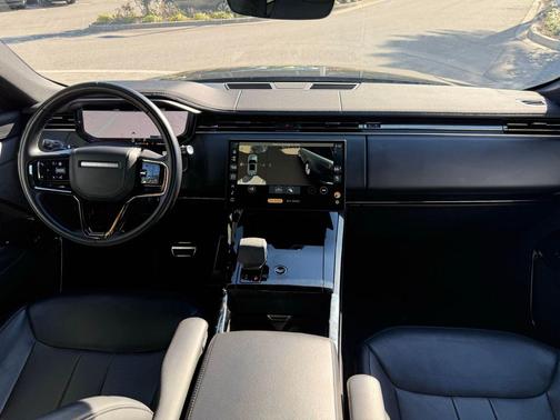 2024 Land Rover Range Rover Sport SE