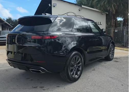 2024 Land Rover Range Rover Sport SE