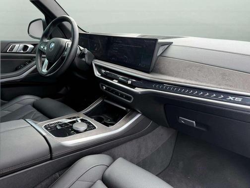 Blue Ridge Mountain Metallic 2024 BMW X5 xDrive40i