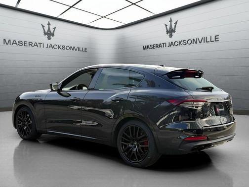 2022 Maserati Levante Modena