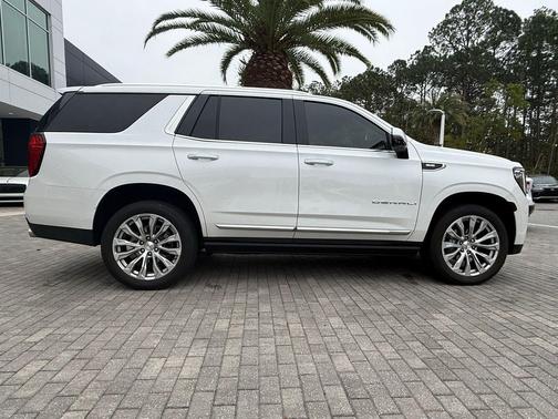 White Frost Tricoat 2024 GMC Yukon Denali