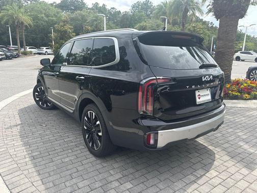 Ebony Black 2024 Kia Telluride SX Prestige