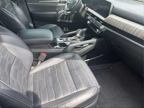 Ebony Black 2024 Kia Telluride SX Prestige