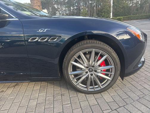 2023 Maserati Quattroporte GT