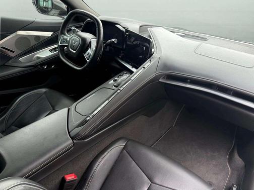 2021 Chevrolet Corvette Stingray w/2LT