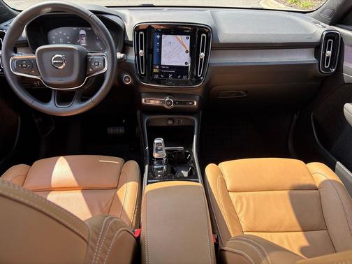 2022 Volvo XC40 T5 Inscription