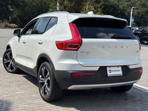 2022 Volvo XC40 T5 Inscription