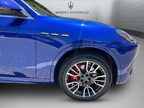 2025 Maserati Grecale 