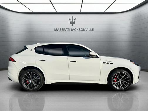 2026 Maserati Grecale Modena