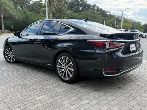 Caviar 2020 Lexus ES 300h Base