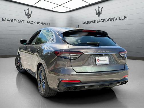 2022 Maserati Levante Modena