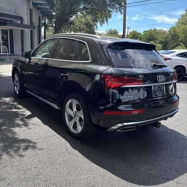 2023 Audi Q5 45 S line Prestige