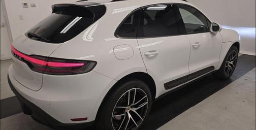 2024 Porsche Macan Base