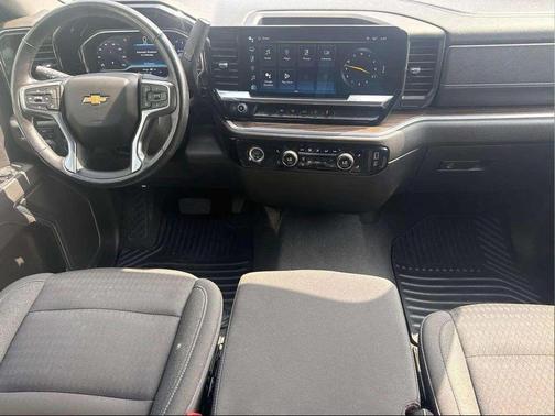 Dark Ash Metallic 2022 Chevrolet Silverado 1500 LT