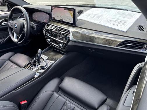 2022 BMW 530 i xDrive