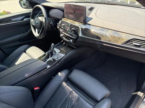 2022 BMW 530 i xDrive