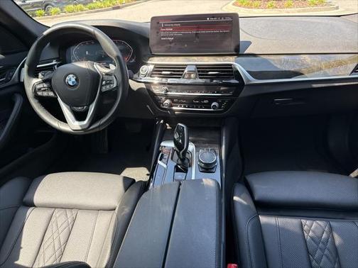 2022 BMW 530 i xDrive