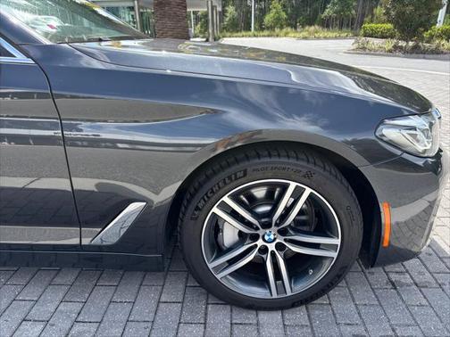 2022 BMW 530 i xDrive