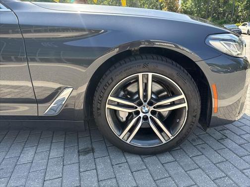 2022 BMW 530 i xDrive