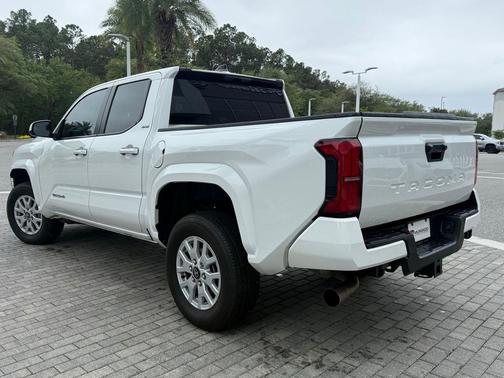 2024 Toyota Tacoma SR5