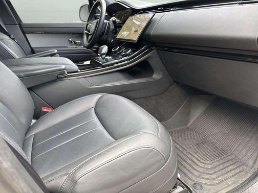 Fuji White 2023 Land Rover Range Rover Sport SE