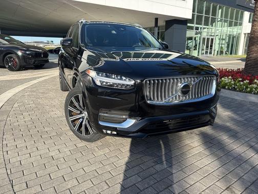 2024 Volvo XC90 B5 Core Bright Theme