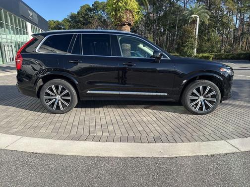 2024 Volvo XC90 B5 Core Bright Theme