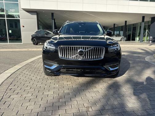 2024 Volvo XC90 B5 Core Bright Theme