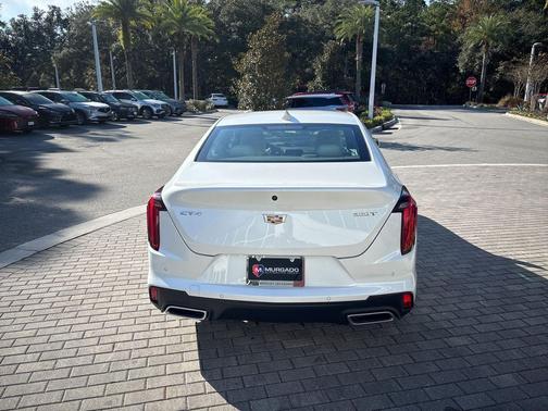 2022 Cadillac CT4 Luxury