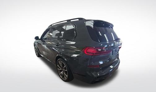 2022 BMW X7 M50i