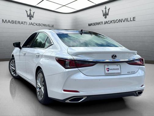 2022 Lexus ES 350 Ultra Luxury