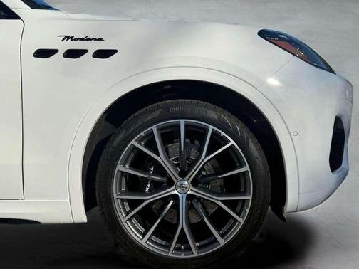 2026 Maserati Grecale Modena