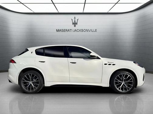 2026 Maserati Grecale Modena