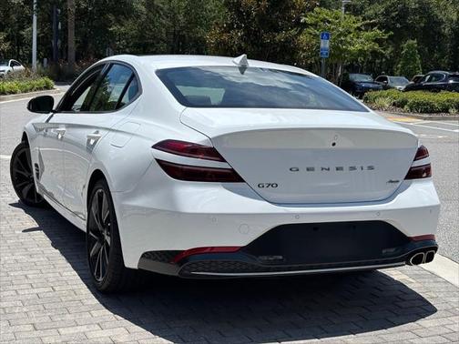 2023 Genesis G70 2.0T AWD