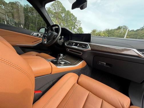 Black Sapphire Metallic 2022 BMW X5 xDrive40i