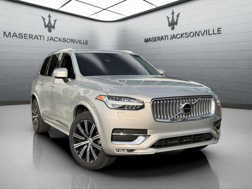 2024 Volvo XC90 B5 Plus Bright Theme
