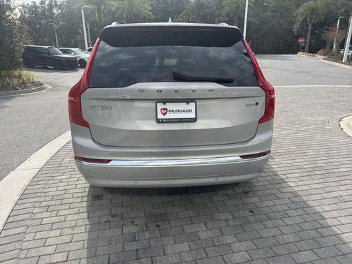 2024 Volvo XC90 B5 Plus Bright Theme