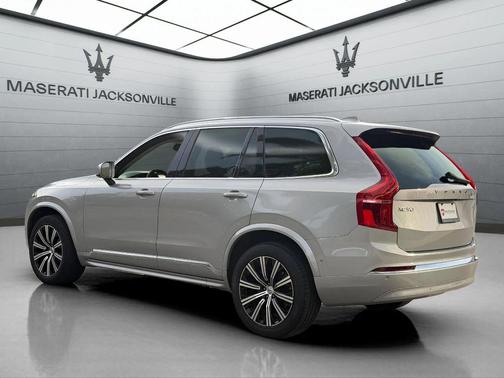 2024 Volvo XC90 B5 Plus Bright Theme