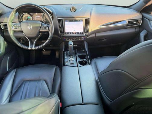 2022 Maserati Levante Modena