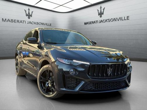 2022 Maserati Levante Modena