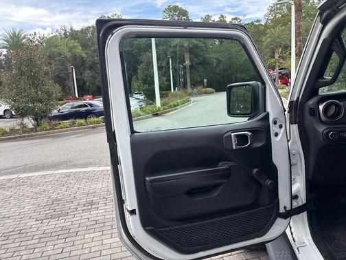 2020 Jeep Wrangler Sport
