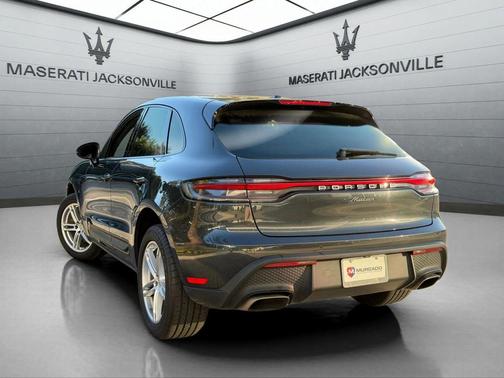 2024 Porsche Macan 