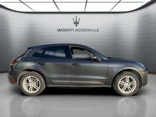 2024 Porsche Macan 