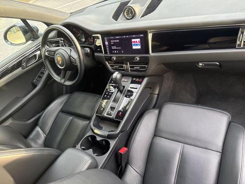 2024 Porsche Macan 