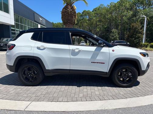 2023 Jeep Compass Trailhawk