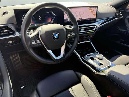 2023 BMW 230 i
