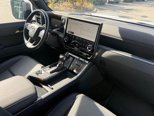 Eminent White Pearl 2024 Lexus GX 550 Premium+