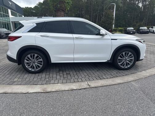 2024 INFINITI QX50 LUXE