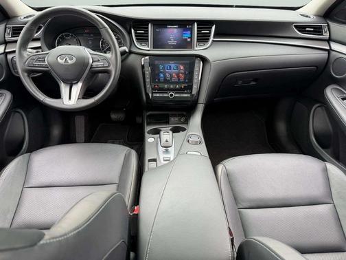 2024 INFINITI QX50 LUXE